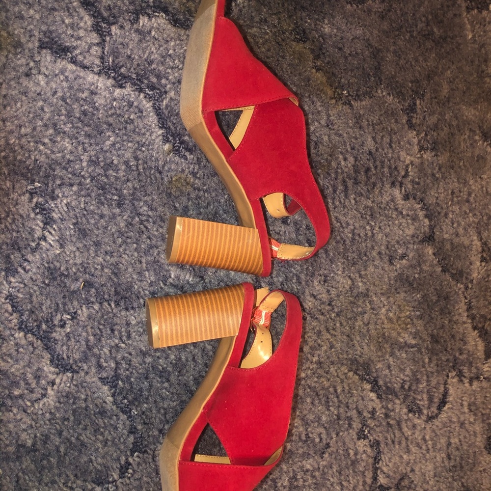 Shoes - Picture 4 of 5